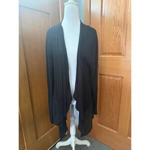 August Moon Light Weight Black Cardigan Size Large